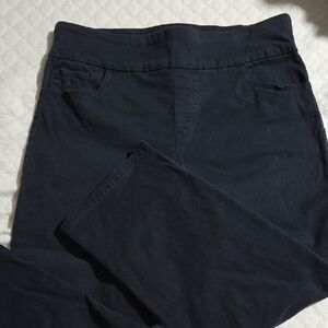 Gloria Vanderbilt Navy Slimming Capri Pants 12